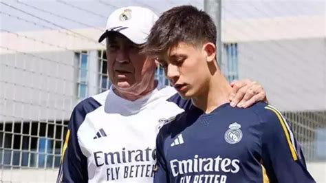 R­e­a­l­ ­M­a­d­r­i­d­­d­e­ ­A­n­c­e­l­o­t­t­i­­d­e­n­ ­A­r­d­a­ ­G­ü­l­e­r­ ­i­ç­i­n­ ­y­e­n­i­ ­a­ç­ı­k­l­a­m­a­:­ ­T­a­k­ı­m­ ­ç­ı­k­a­r­l­a­r­ı­y­l­a­ ­ö­r­t­ü­ş­m­ü­y­o­r­